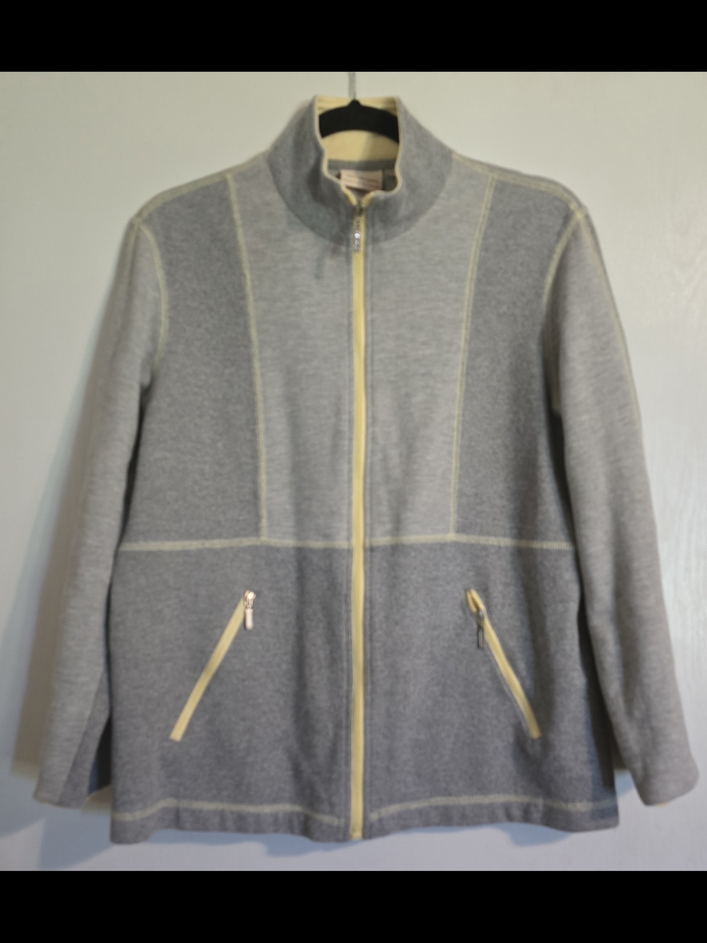 Norm Thompson Women’s Gray Full Zip Jacket Yellow Trim Rhinestone Zipper